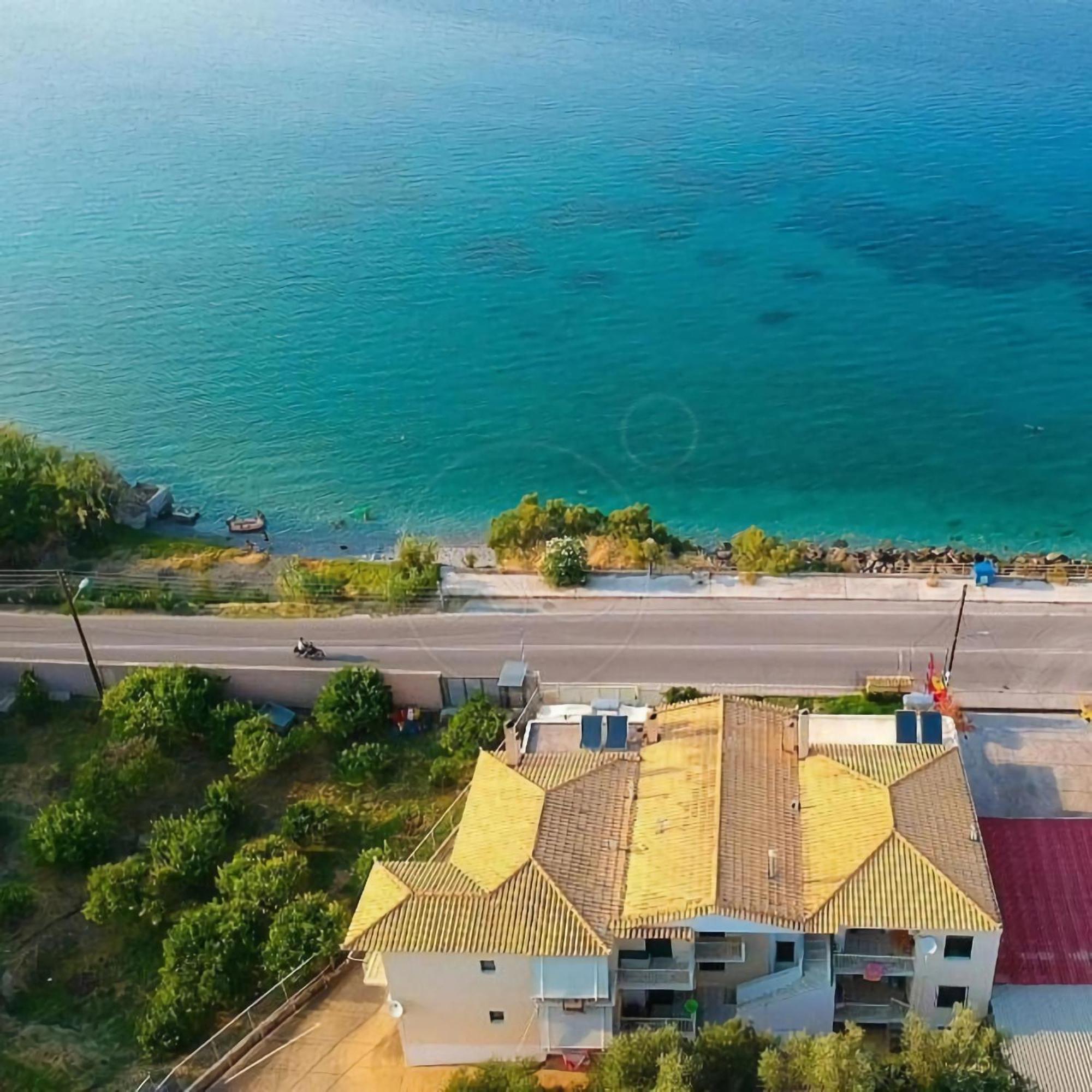Derveni Seaside Apartments "Penthouse" ภายนอก รูปภาพ